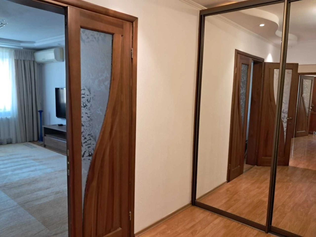 Продам 3 ком. квартиру Левитана / Небесной Сотни