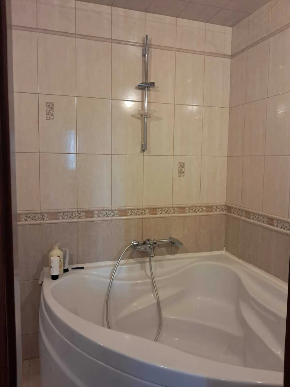 Продам 3 ком. квартиру Левитана / Небесной Сотни