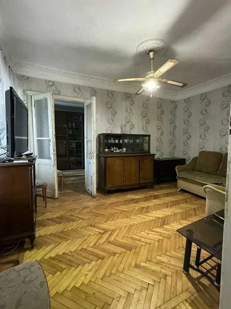 baz-06 Продам 3 комнатную в центре Тираспольская