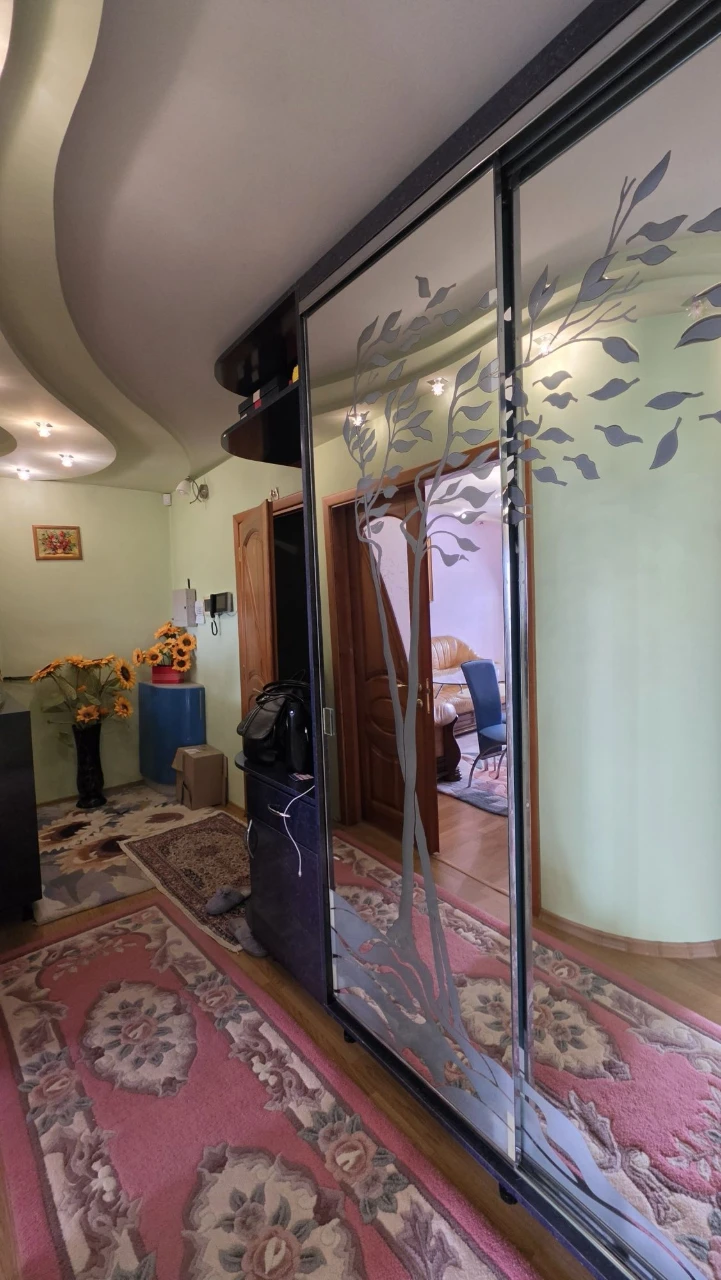3х комнатная квартира с Ремонтом .Вузовский