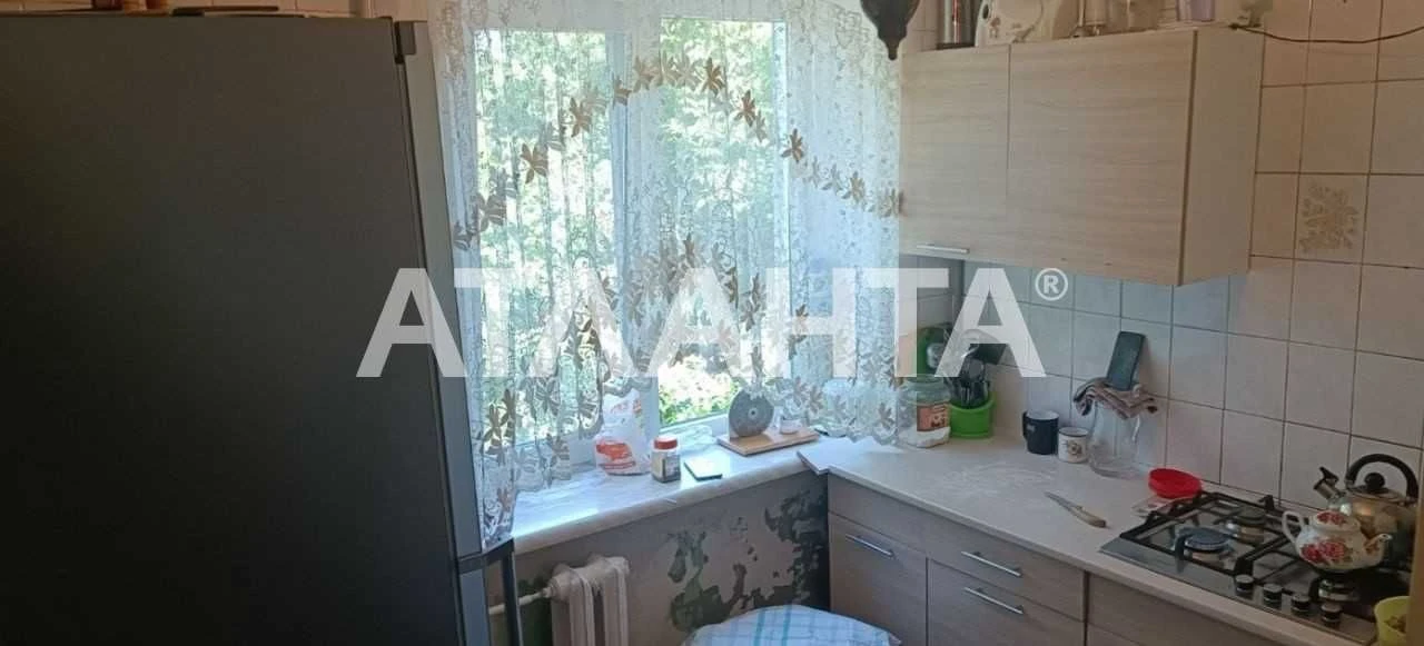 Продам 3 комнатную квартиру, 4/5 этаж,2х сторонняя.