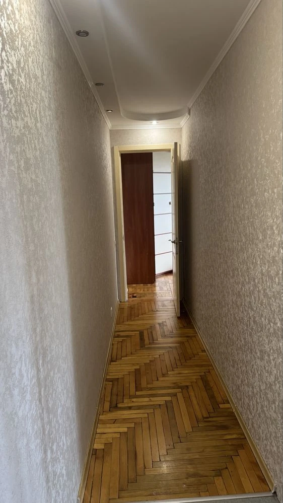 продаж квартири район 5 лікарні