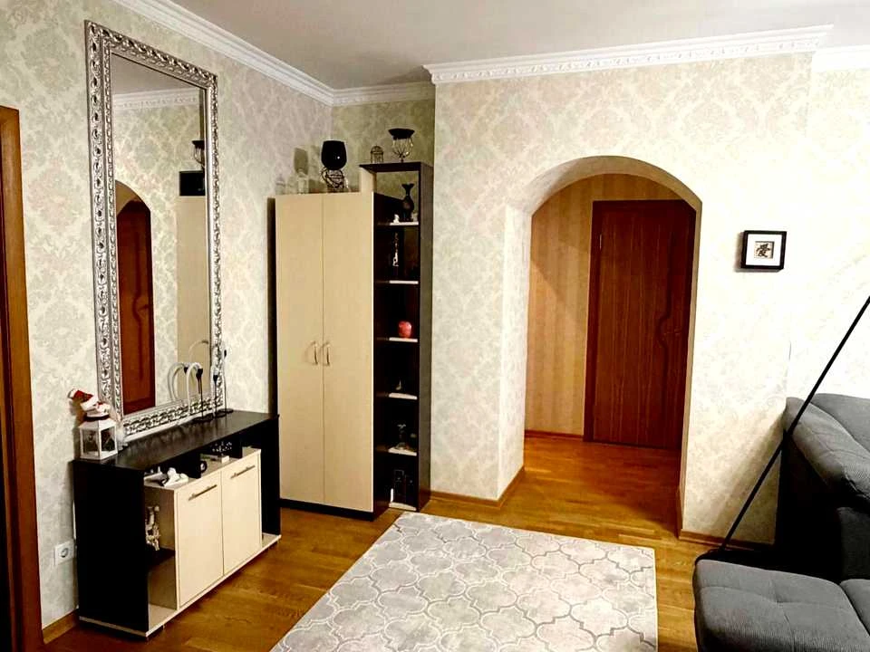 Квартира. Запоріжжя, Маяковського просп.
