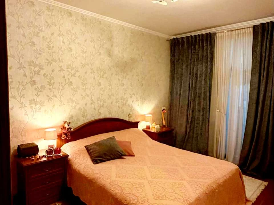 Квартира. Запоріжжя, Маяковського просп.