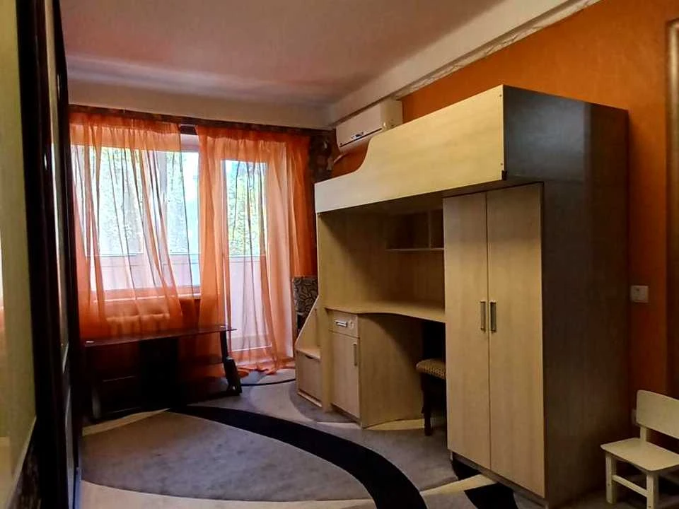 Квартира. Запоріжжя, Чарівна вул.