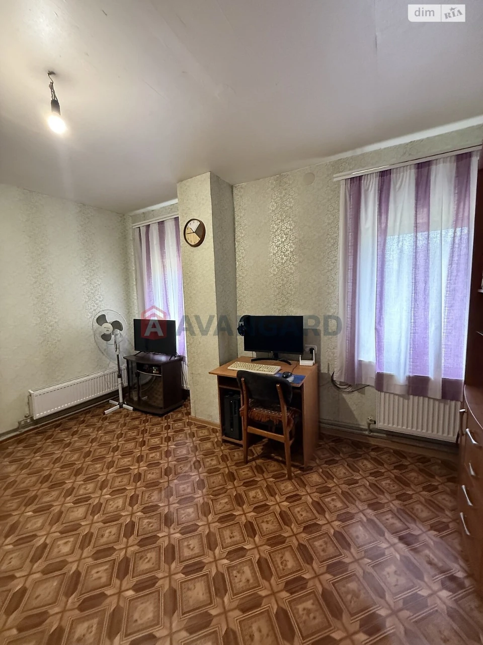 Продаж Дім Комунарський