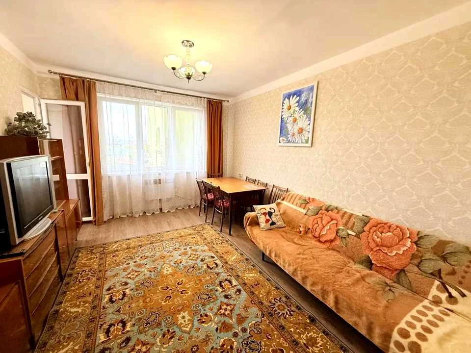 Квартира. Ужгород, Свободи просп.