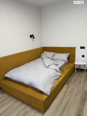 Продаж Квартира Озерна
