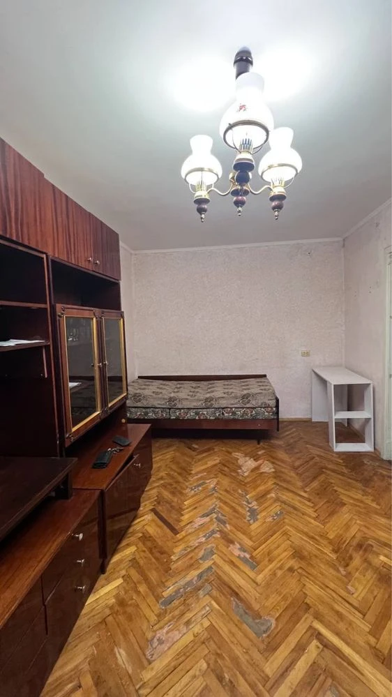 продам 1-кімнатну квартиру