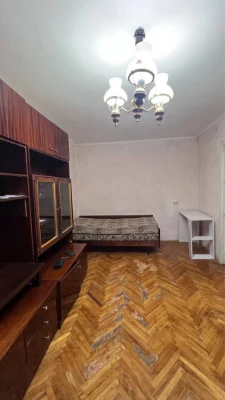 продам 1-кімнатну квартиру
