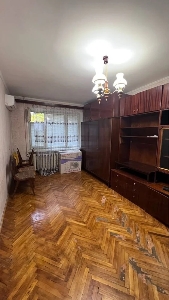 продам 1-кімнатну квартиру