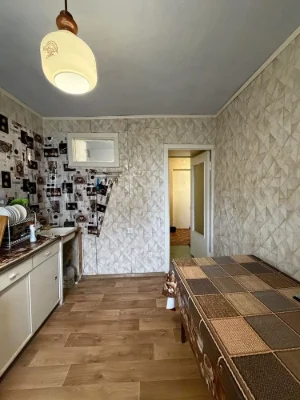 Без комісії !! В Продажу 1 к к в Центрі / вул. 9а Слобідська