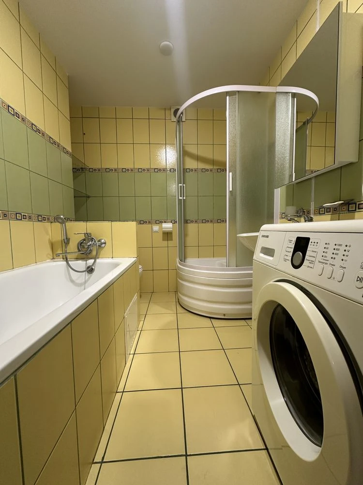 Продаж 2 кімнат. квартири з автономним опаленням
