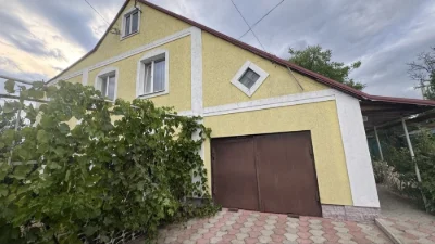 Продаж  будинку з ремонтом  та меблями.