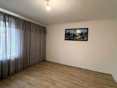 Квартира. Чернівці, Корнелія Дзержика вул.