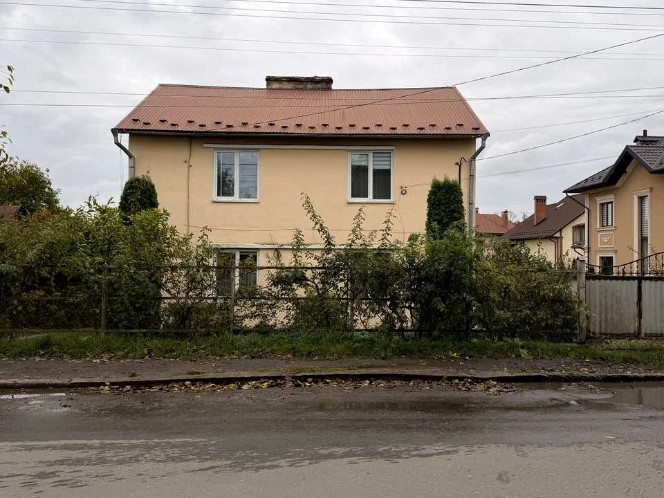 Квартира. Чернівці, Корнелія Дзержика вул.