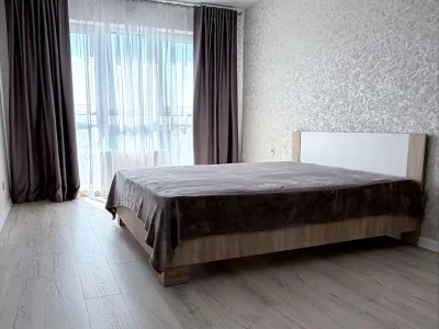 Оренда квартири 1-кімн. 49 м² 5/6 пов.