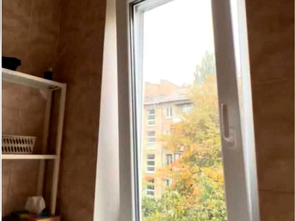 Квартира. Київ, Сергія Берегового вул.
