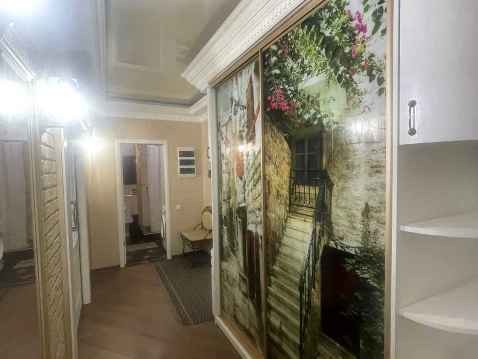 Квартира. Київ, Борщагівська вул.