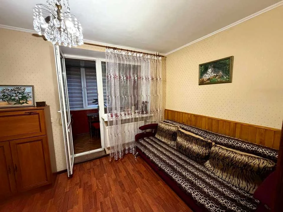 Квартира. Київ, Зодчих вул.