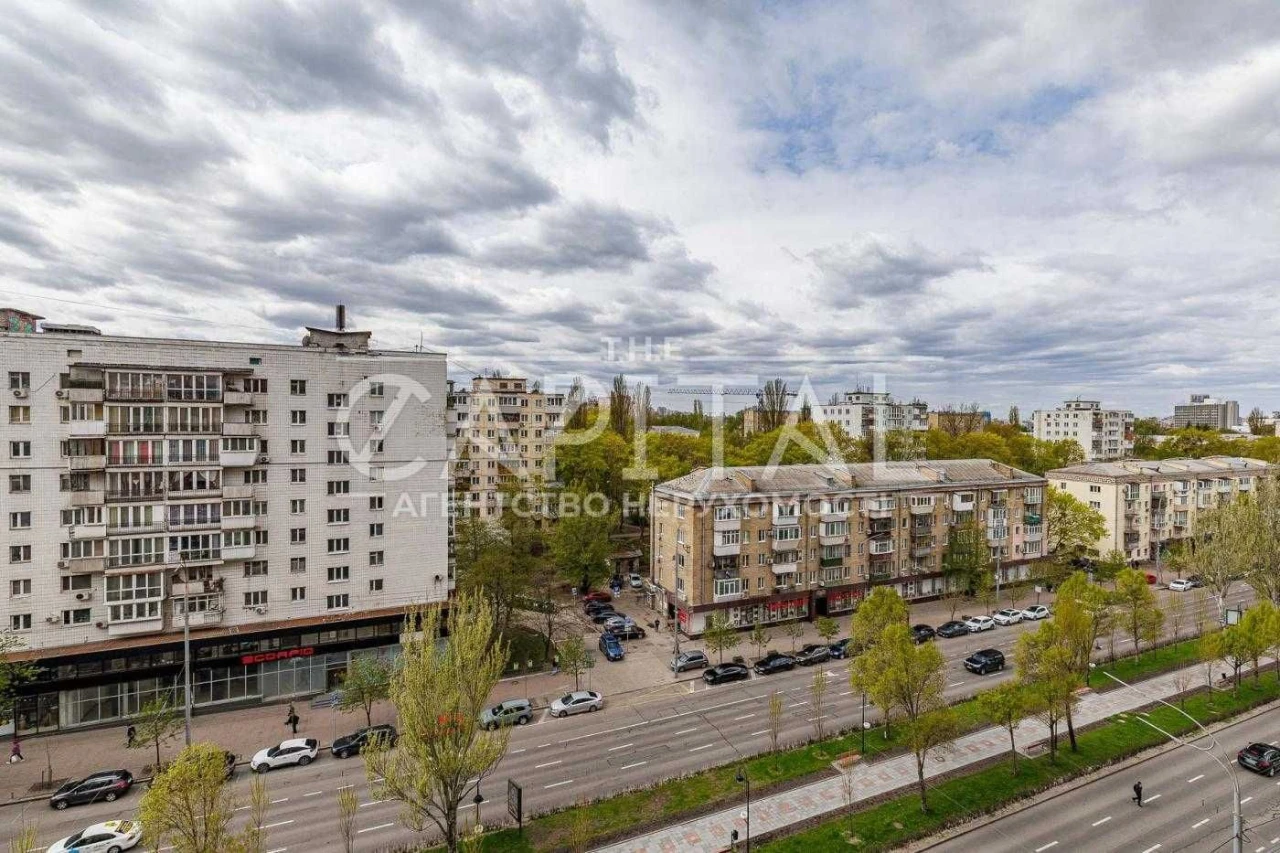 ТЕРМІНОВО! Продаж шикарної квартири Ліса Українки 7б