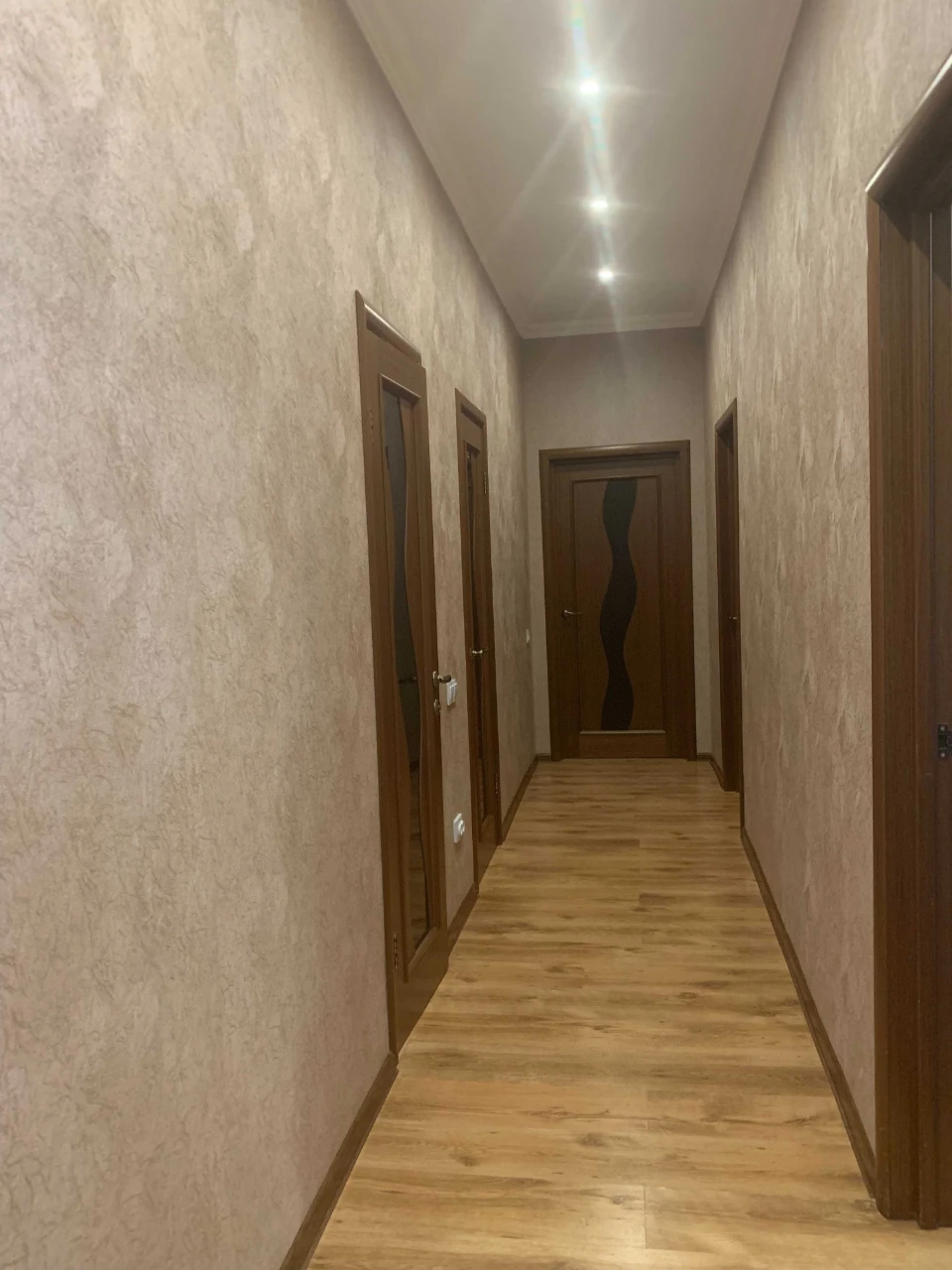 продаж квартири на Троещинських Ліпках