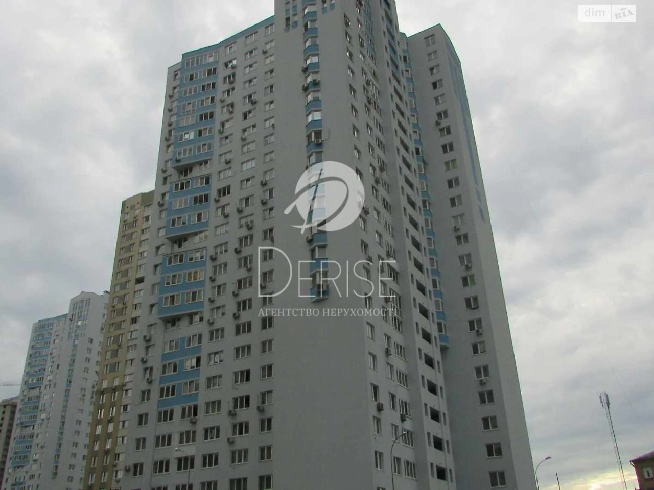 Продаж Квартира Дарницький