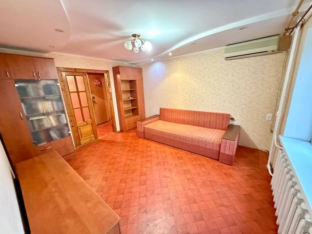 Продам 2 кімнатну квартиру ж/м Лівобережний 3