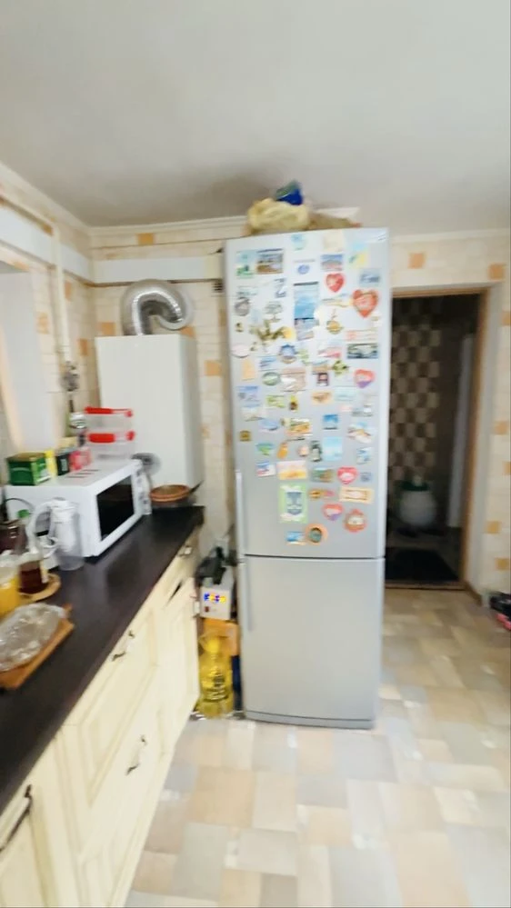 Продаж будинку в містечку з заповідником