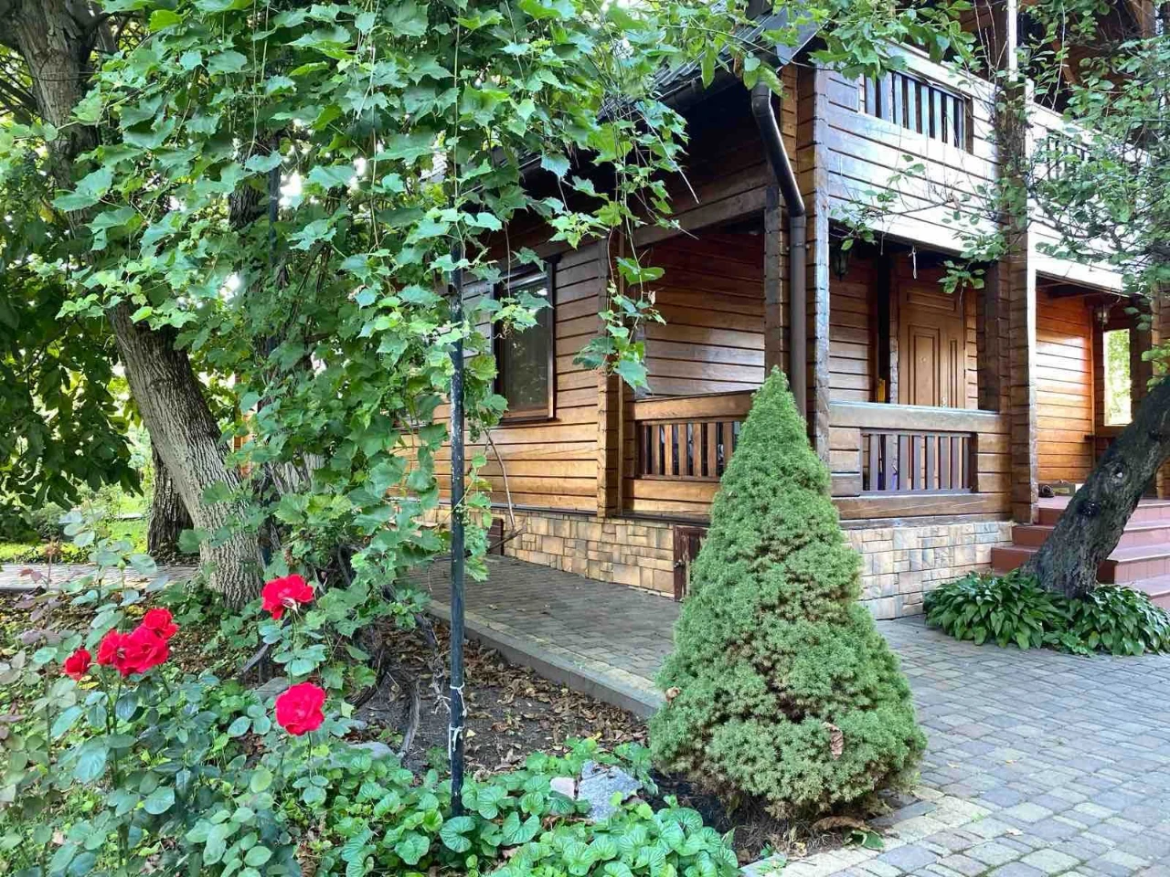 Терміновий продаж! 2-поверховий зруб в місті Остер