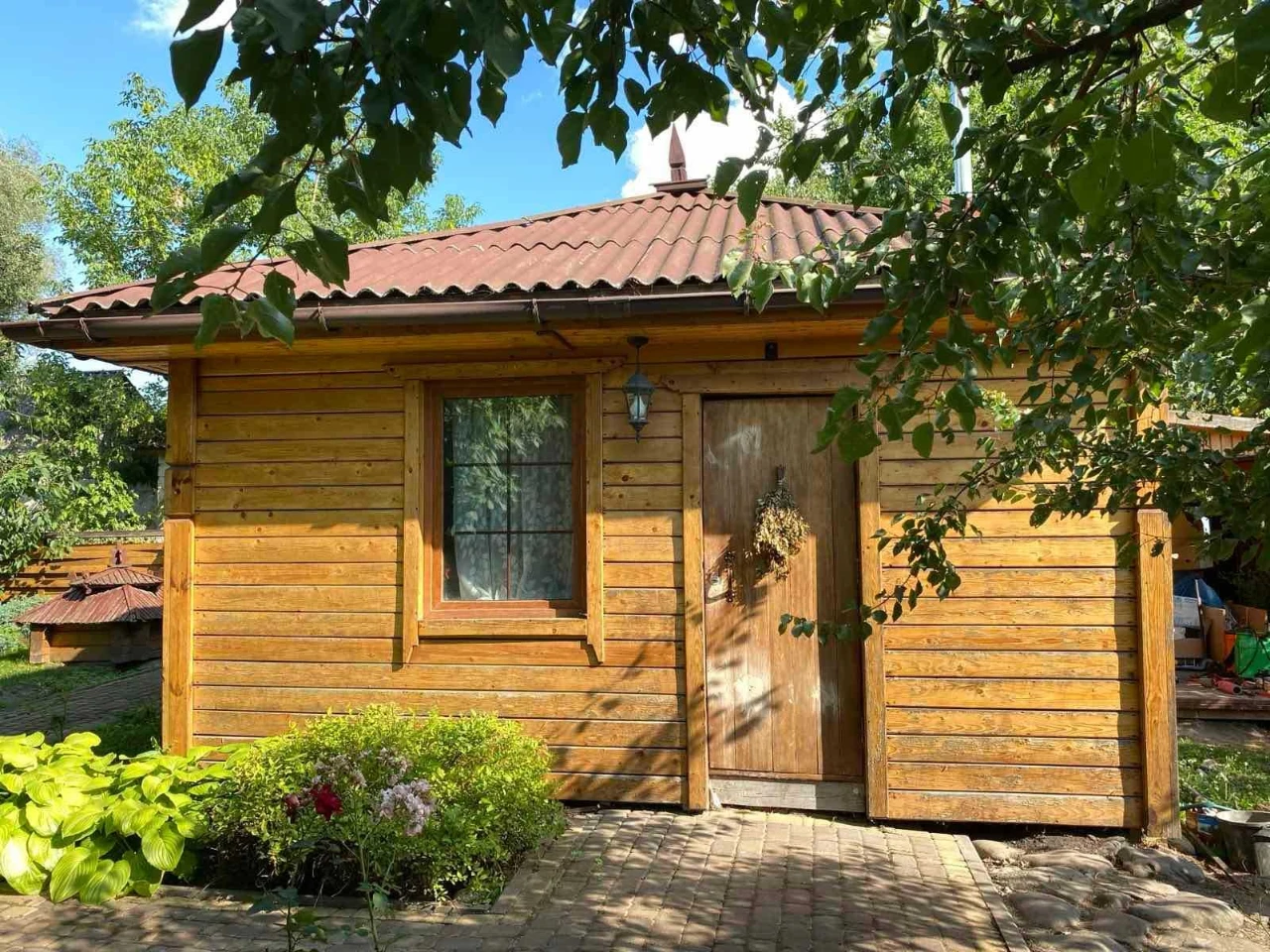 Терміновий продаж! 2-поверховий зруб в місті Остер