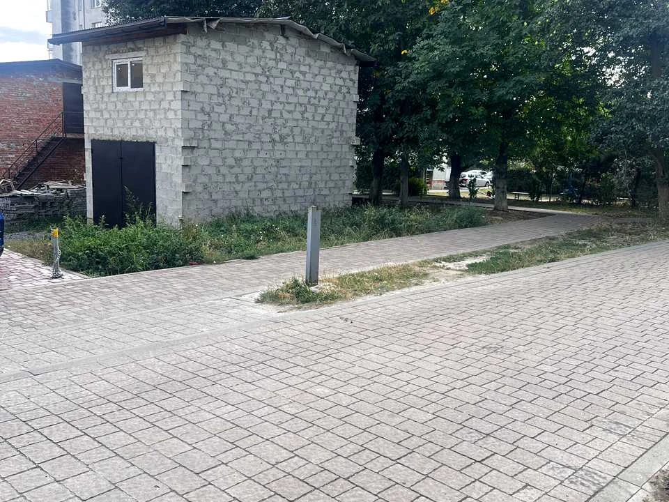 Ділянка. Винники (Львів), Любич-Парахоняк вул.