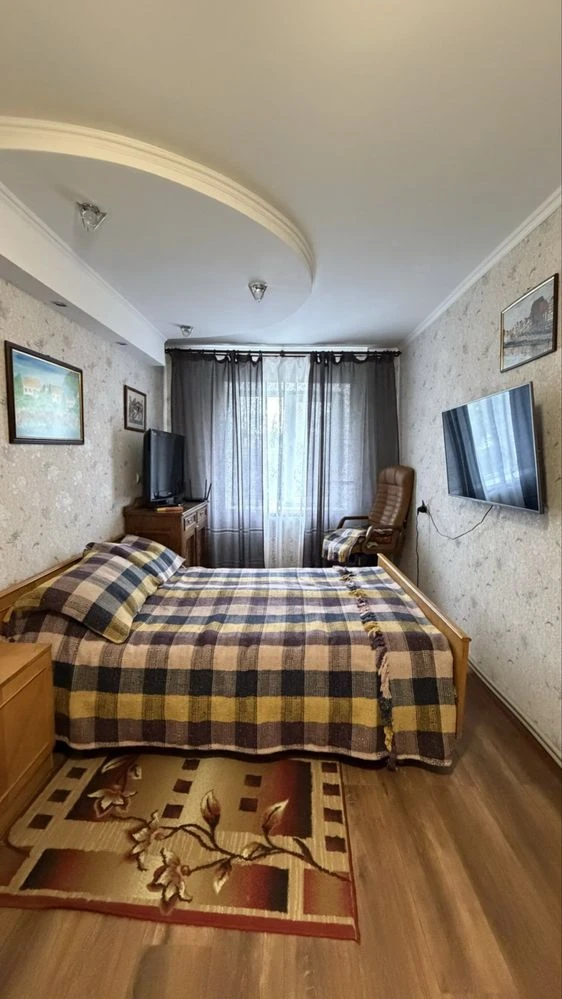 Продаж 3 кімнатної квартити  60 кв