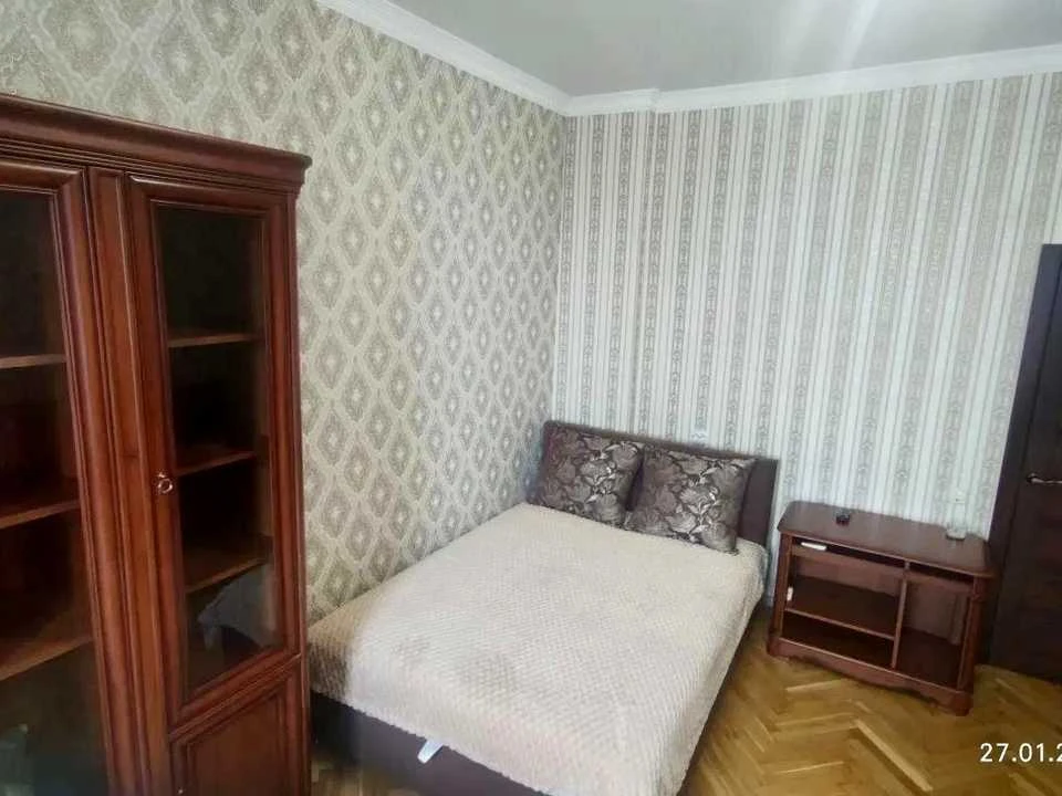 Квартира. Київ, Богдана Хмельницького вул.