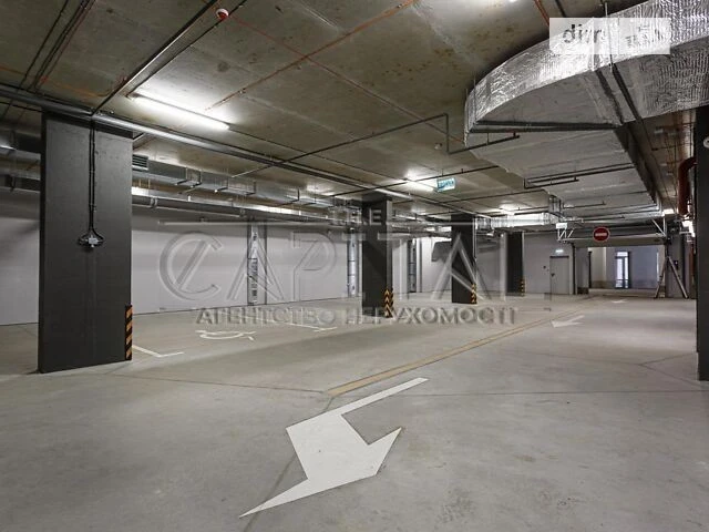Sale of 3-room apartment 117 sq. m. on Naberezhno-Khreshchatytska 2 st.