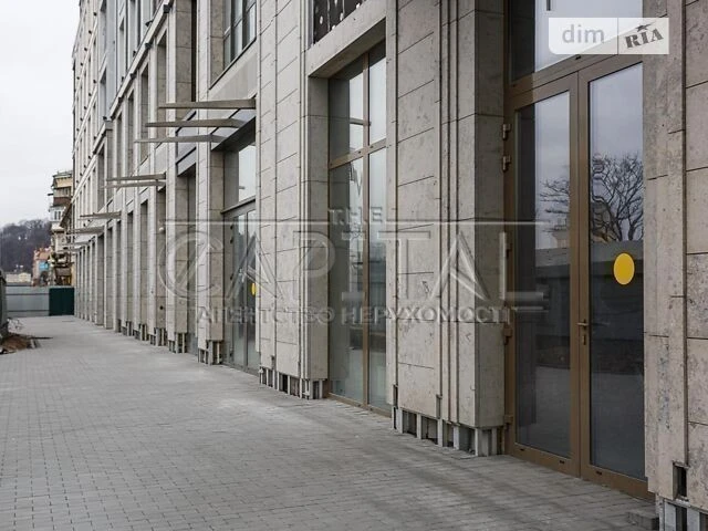 Sale of 3-room apartment 117 sq. m. on Naberezhno-Khreshchatytska 2 st.