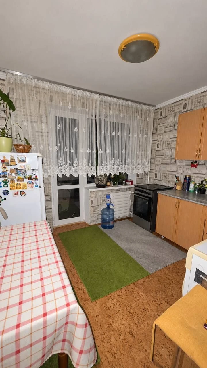 Продам 1но кімнатну квартиру Метро Мінська Левка Лукьяненка