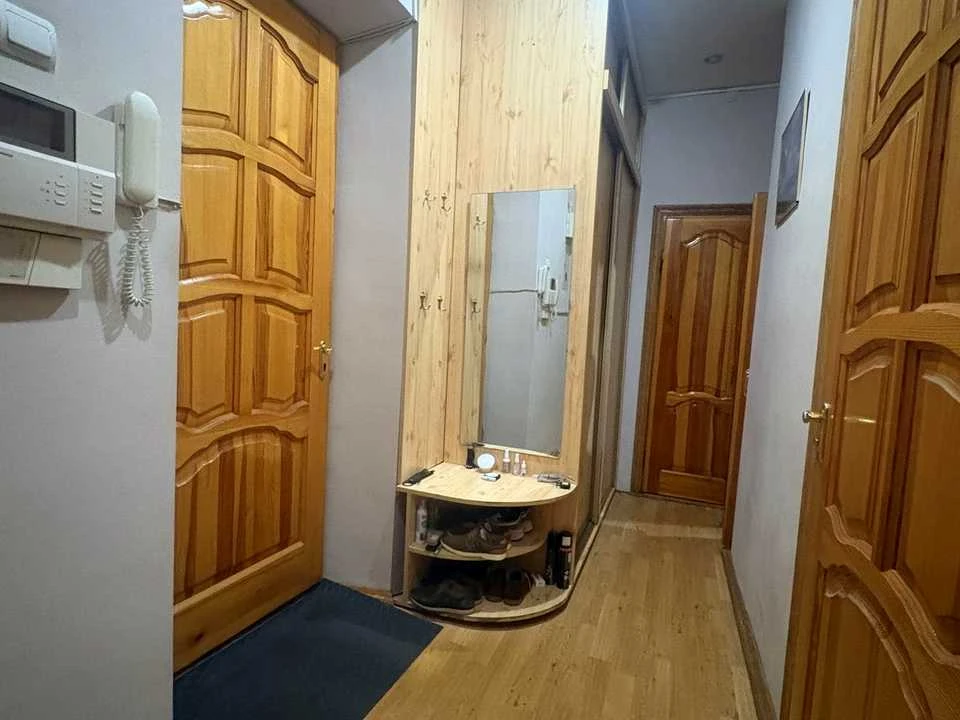 Квартира. Київ, Повітряних Сил просп.