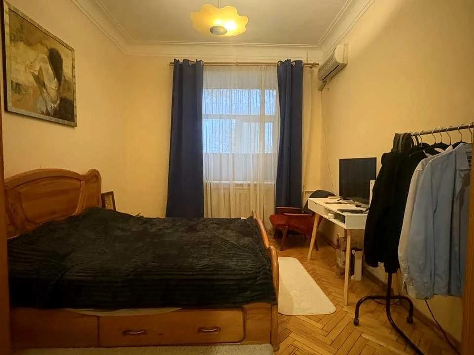 Квартира. Київ, Повітряних Сил просп.