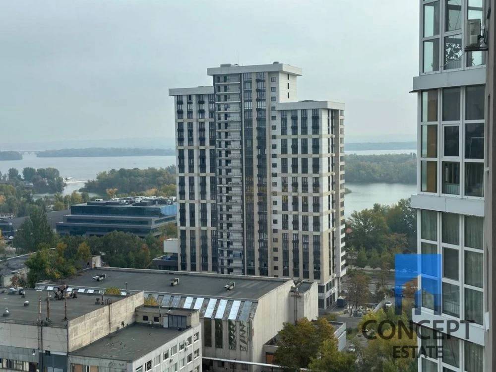 Продам просторную 3к студию в Жк Бест Хаус!