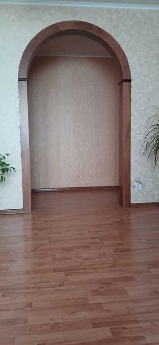 Продам 3-к квартиру, Южный мкрн, ул. Владимира Украинца