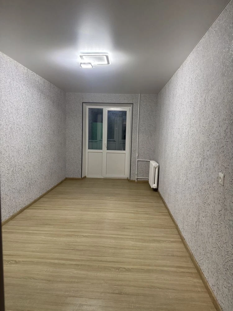 Продаж 3-кімнатна, 60м2, від власника