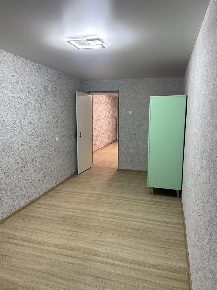 Продаж 3-кімнатна, 60м2, від власника