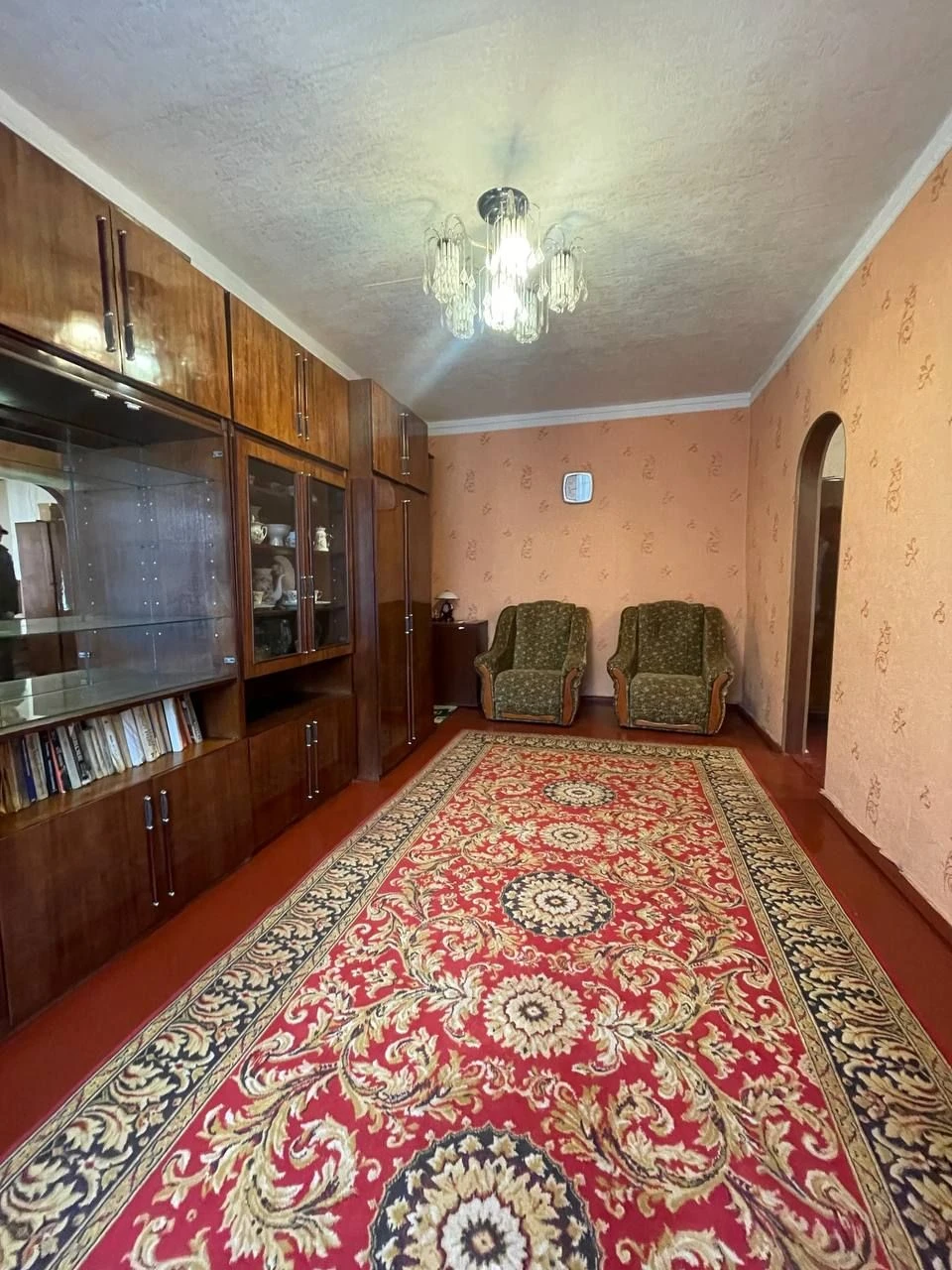 3-Кімнатна квартира в місті Буринь , біля автовокзалу , з га