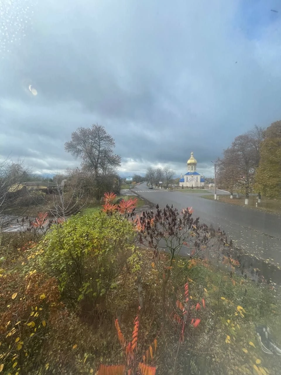 3-Кімнатна квартира в місті Буринь , біля автовокзалу , з га