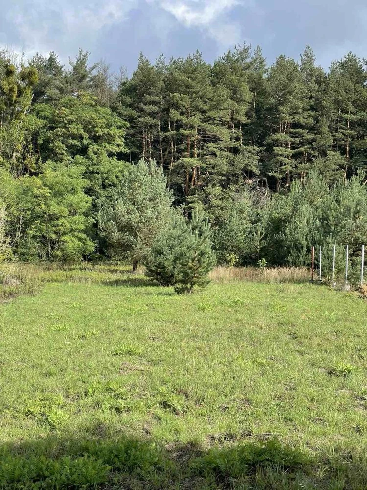 Продається земельна ділянка при виїзді зі Львова поруч із Бр