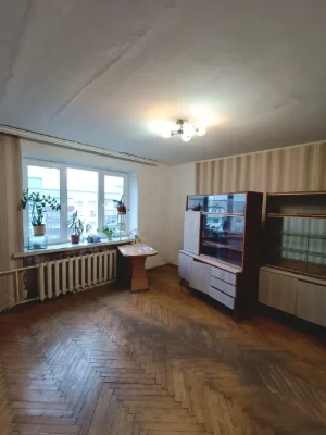 Продаж 2-кімнатної квартири, вул. Конякіна