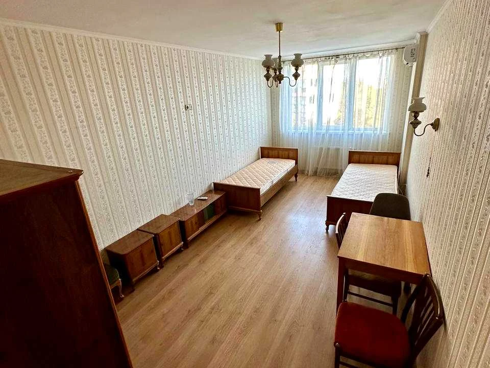 Квартира. Київ, Наталії Ужвій вул.