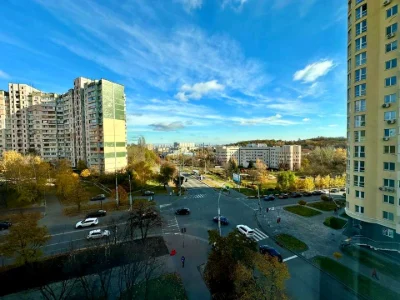 Квартира. Київ, Наталії Ужвій вул.