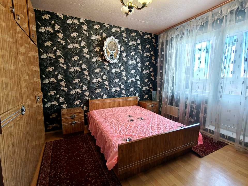 Квартира. Київ, Тростянецька вул.